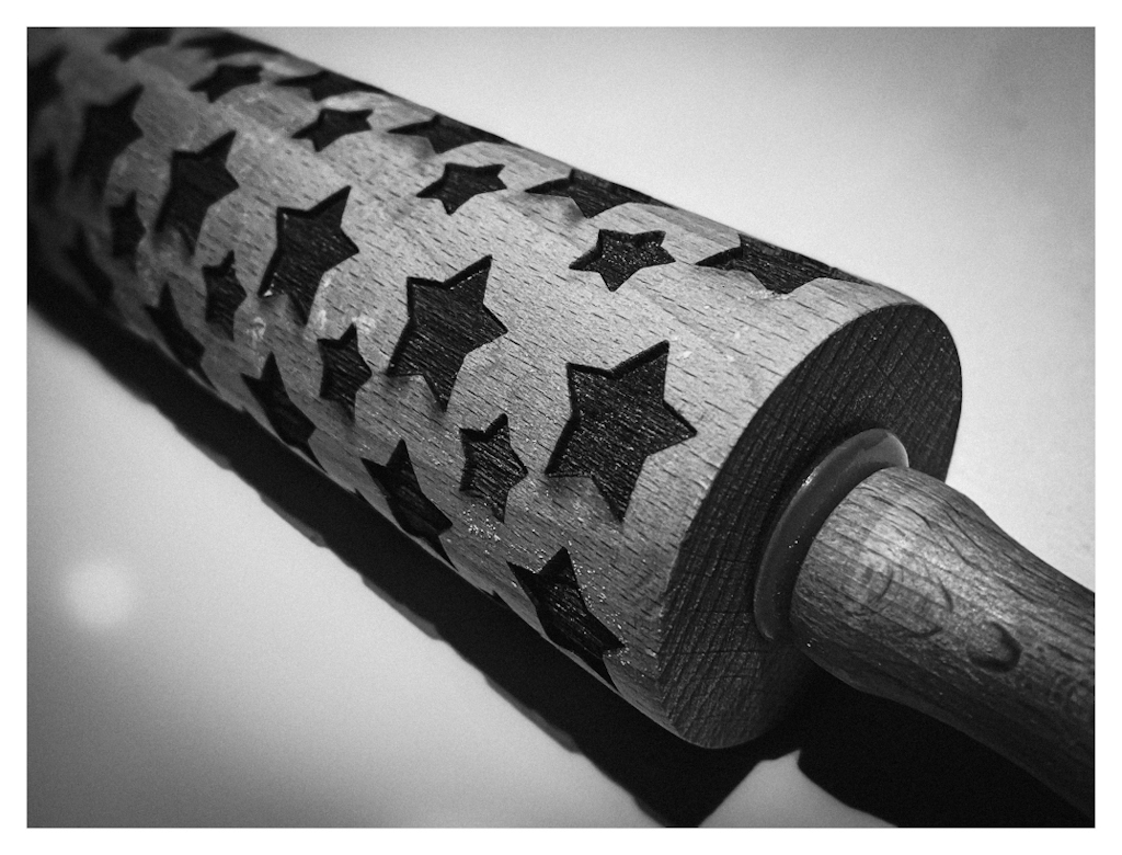 Rolling pin with stars pattern